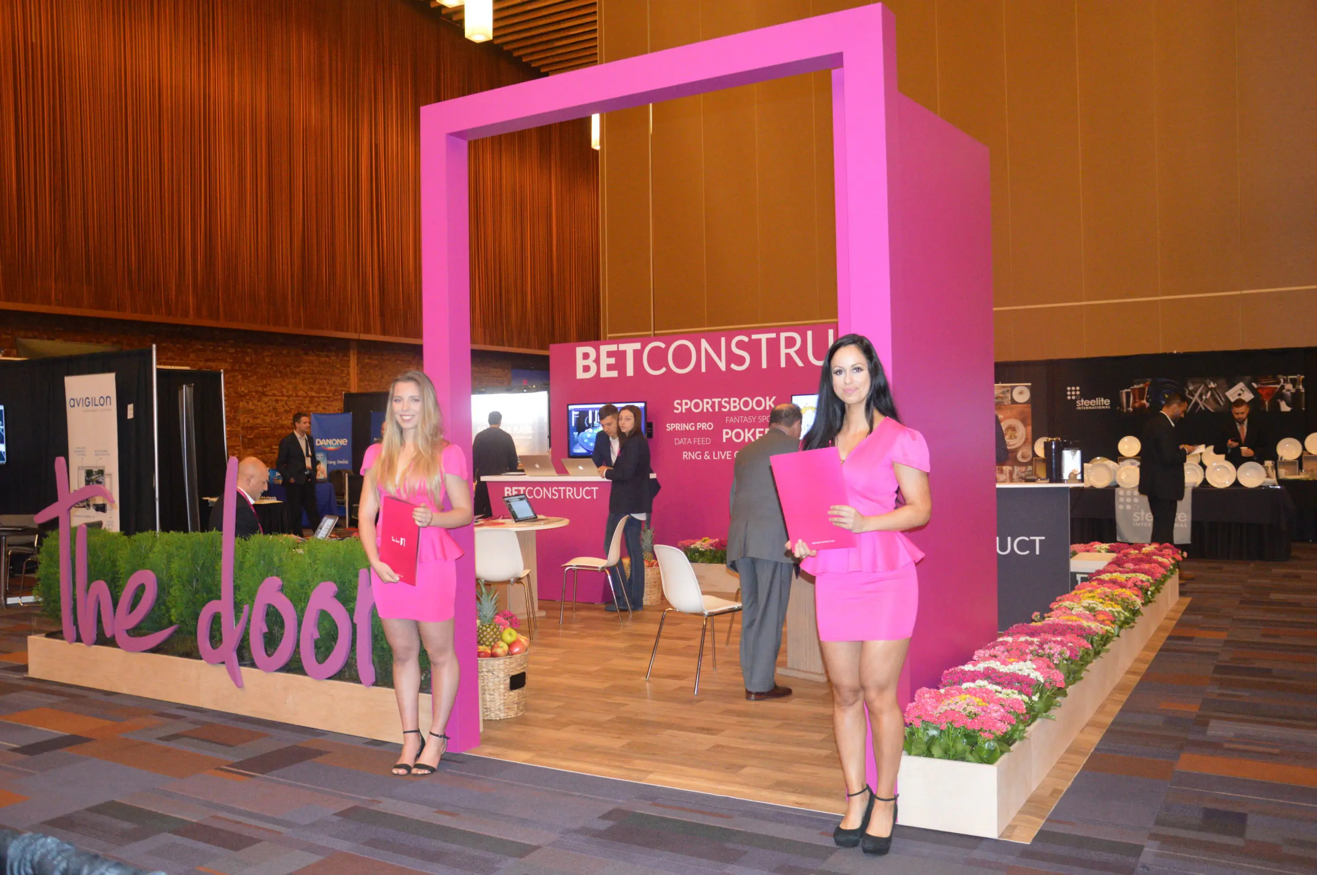 Bet Construct – Custom millwork exhibit at Canadian Gaming Show, Vancouver June 2017