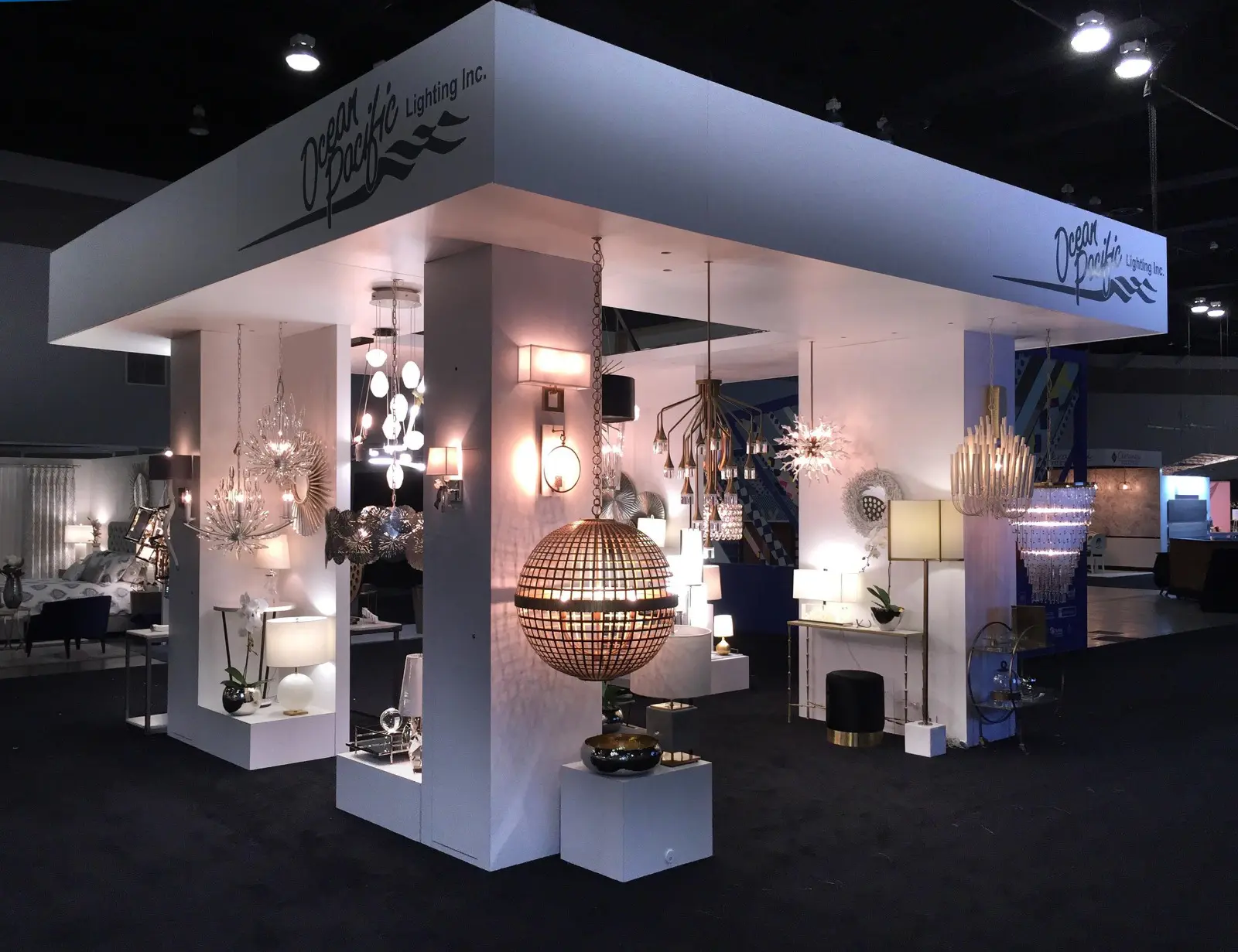Custom Booth Displays 2 Custom Booth Displays