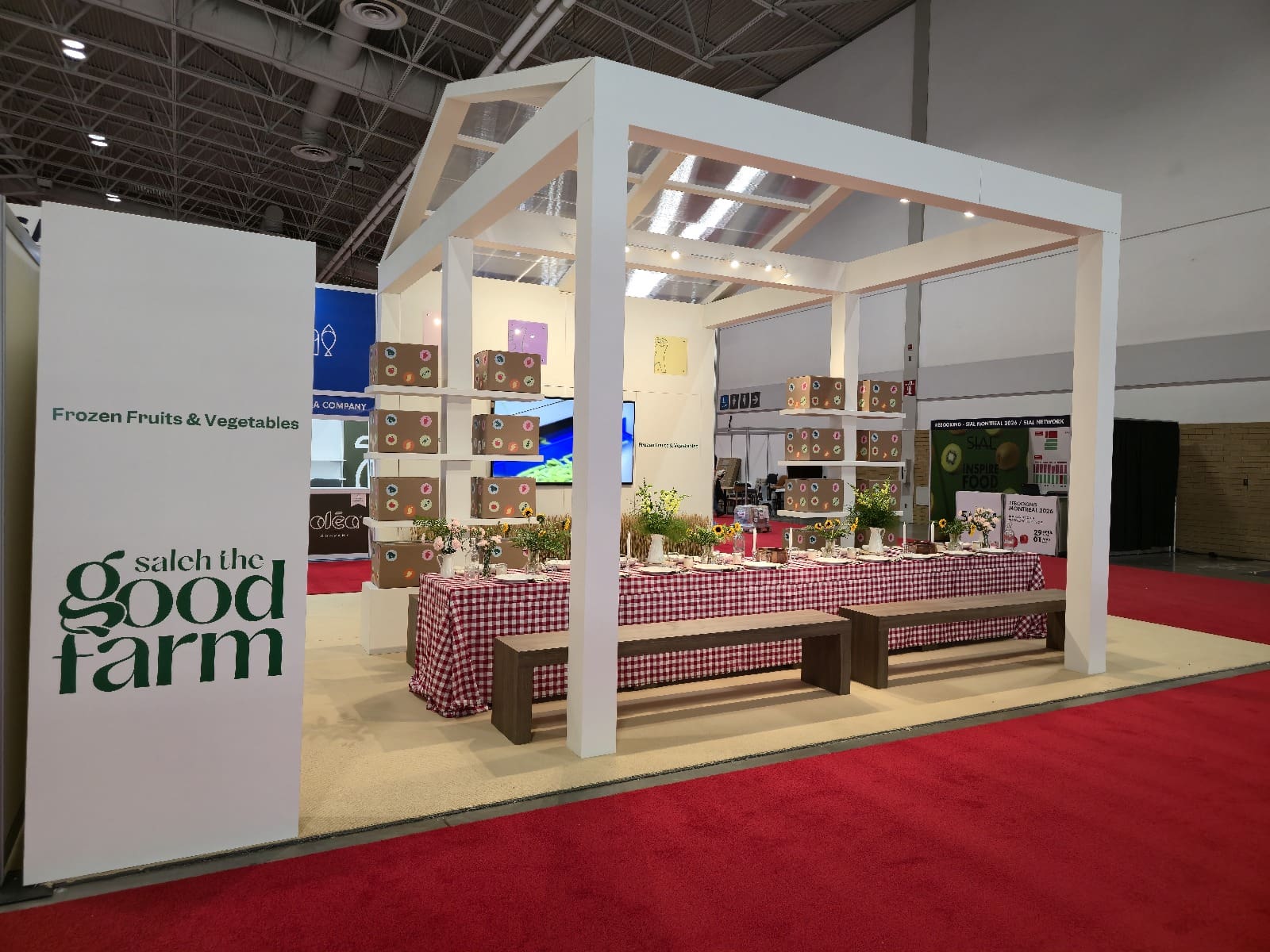 Custom Displays Exhibits – Transform Your Brand Presence with CoMotion Exhibits